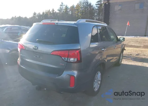 2014 Kia Sorento Lx z USA, uszkodzony, nr VIN 5XYKT4A60EG490127